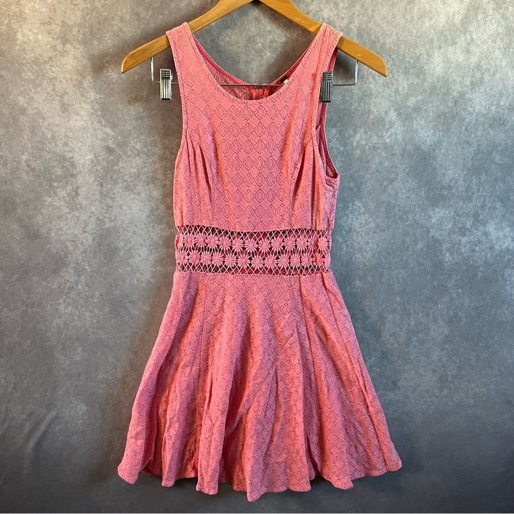 Free People Dress Womens Size 4 Pink Daisy Floral Cutout Lace Fit & Flare Zip Up
